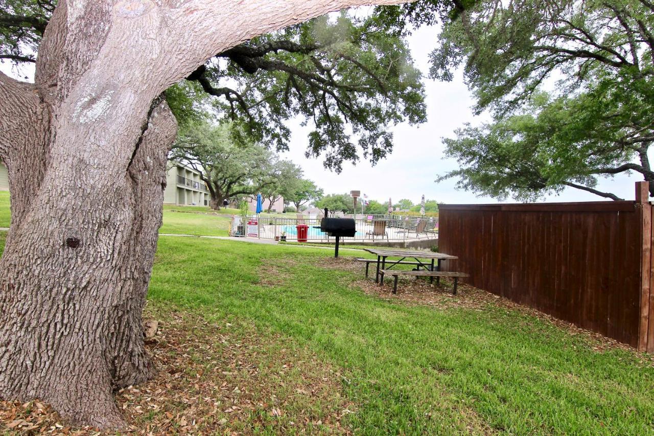 Sierra Bella Apartment Canyon Lake Exterior photo